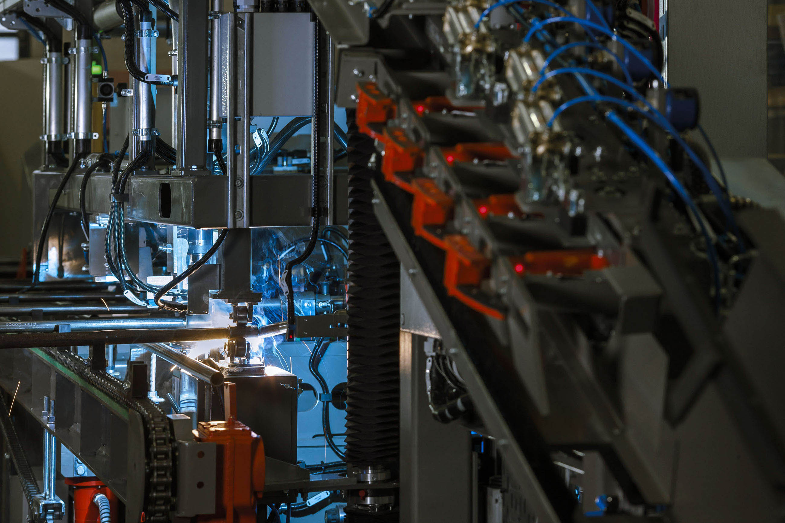 Welding robot of an automated production line for rock anchors