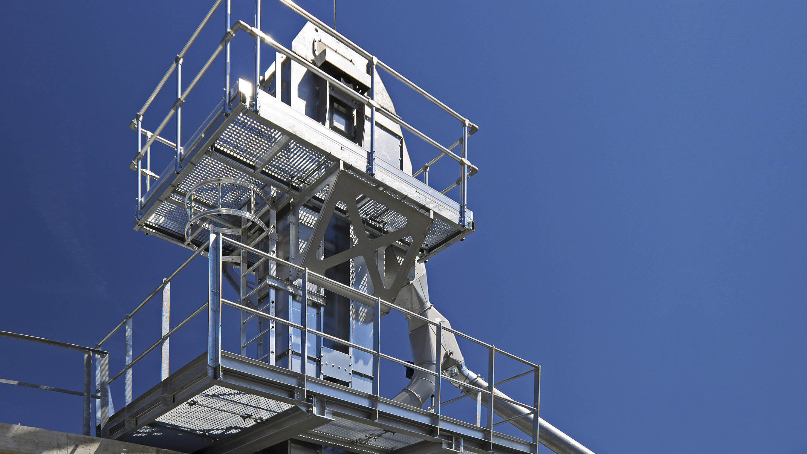 Galvanized steel platforms and ladders